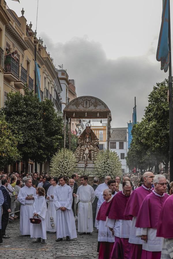 Las imágenes de la procesión de la Virgen de los Reyes (II)