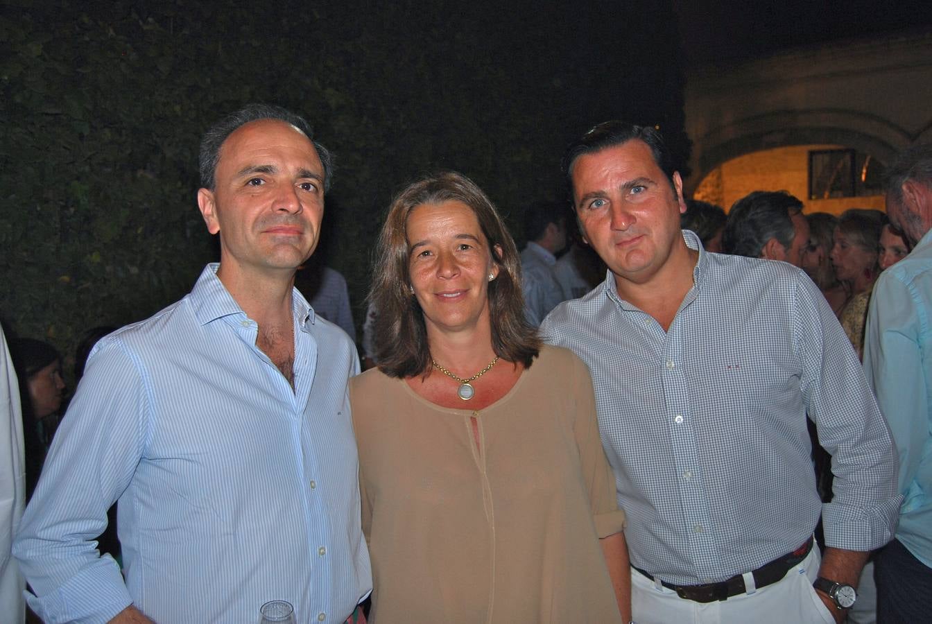 Jorge Barceló, Carmen Chacón y Sergio Sainz de Santamaría. 