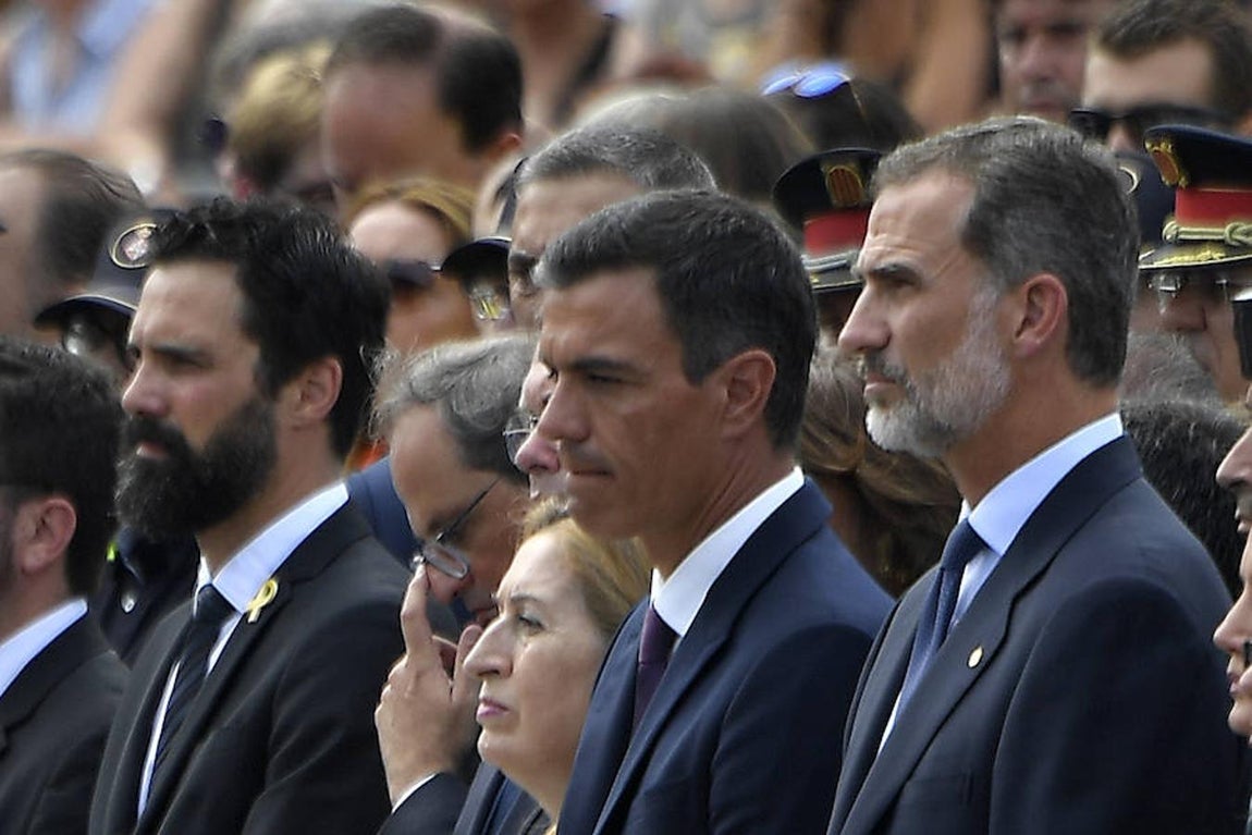 En imágenes: Homenaje a las víctimas del 17-A