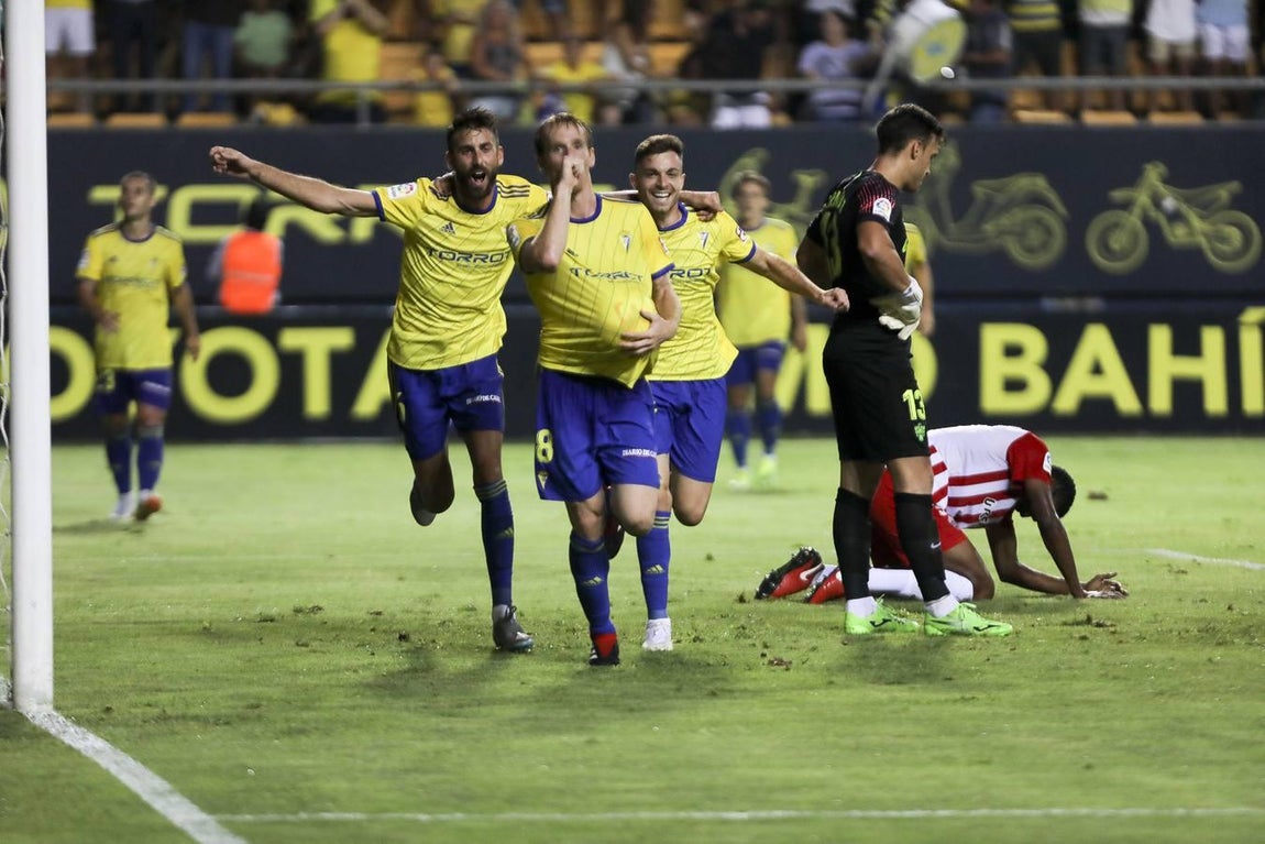 GALERÍA: El Cádiz CF-UD Almería en imágenes