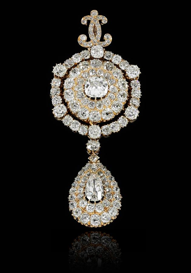 Colgante de oro y diamantes. Se lo regaló Carlos III de Parma a su nuera, María Pía de Borbón - Dos Sicilias