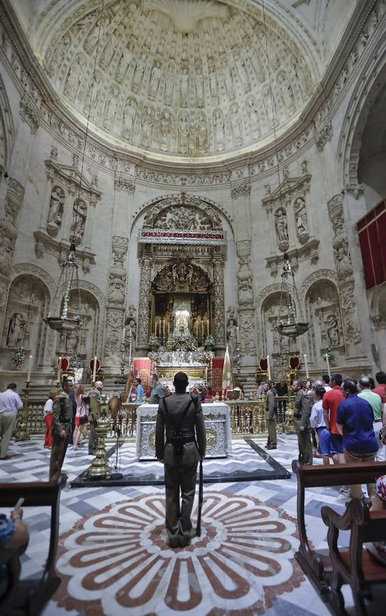 Galería de la apertura de la urna del Rey San Fernando