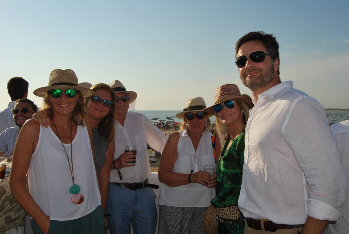 Gloria Granados, Rocío Granados, Gloria Moyano, Belén Granados y Joao Alves Pereira. 