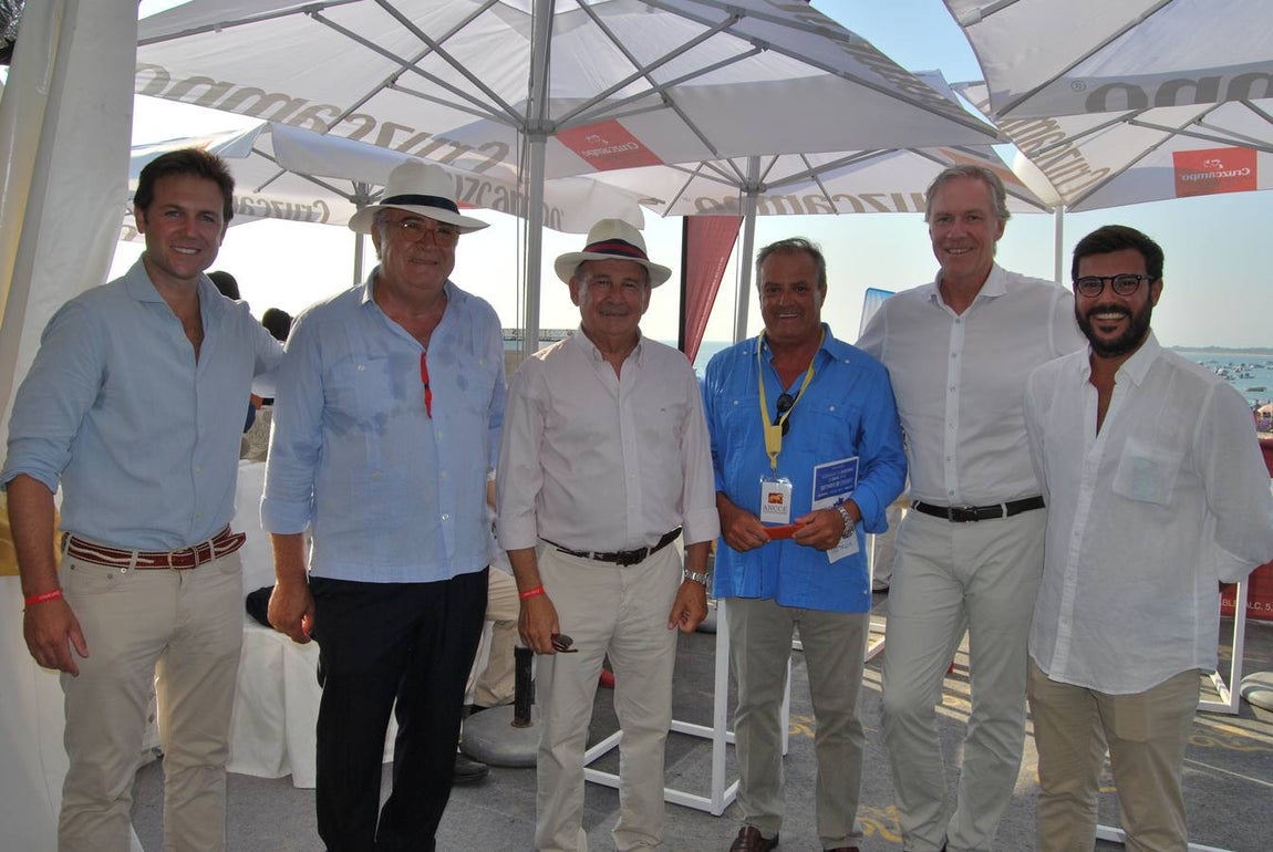 Manuel Román, Enrique Fernández Haya, Julio Cuesta, Rafael Hidalgo, Richard Weissend y Rafael Hidalgo Jr.. 