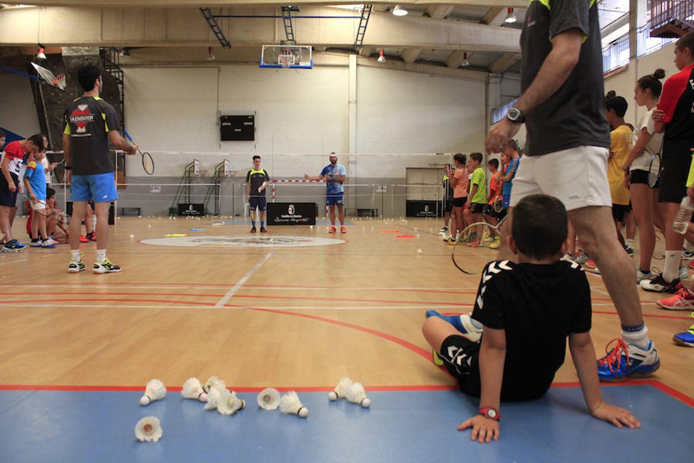 Gran éxito del campus de bádminton en Toledo