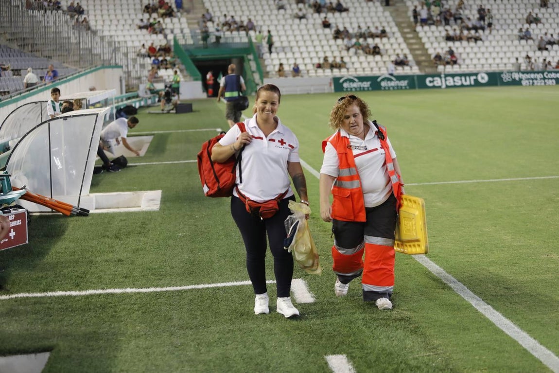 El ambiente de las gradas del Córdoba-Oviedo