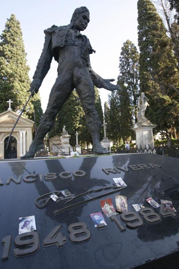 Tumba de Francisco Rivera. 