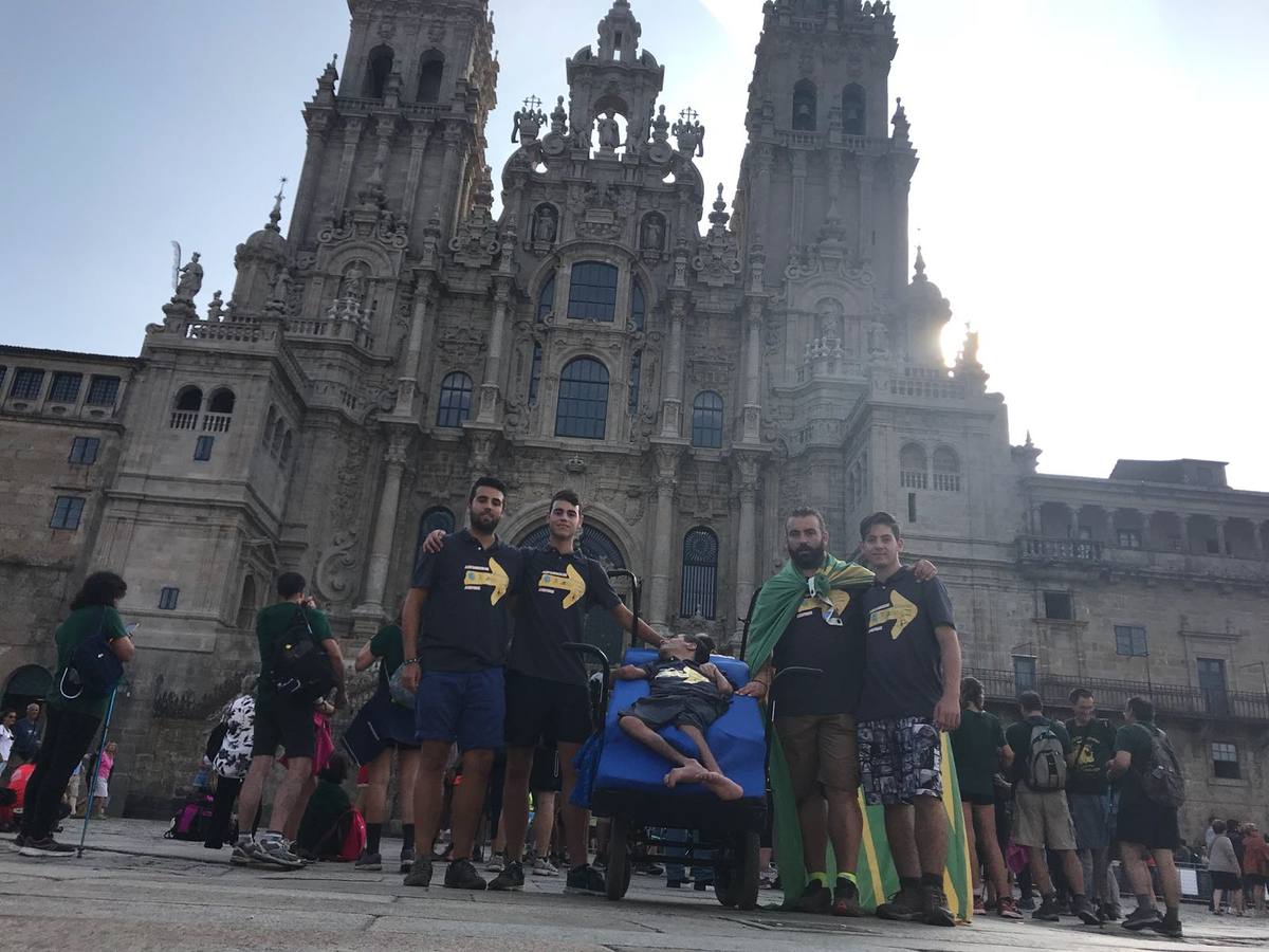 El Desafío Fernando: un puertorrealeño con parálisis cerebral realiza el Camino de Santiago