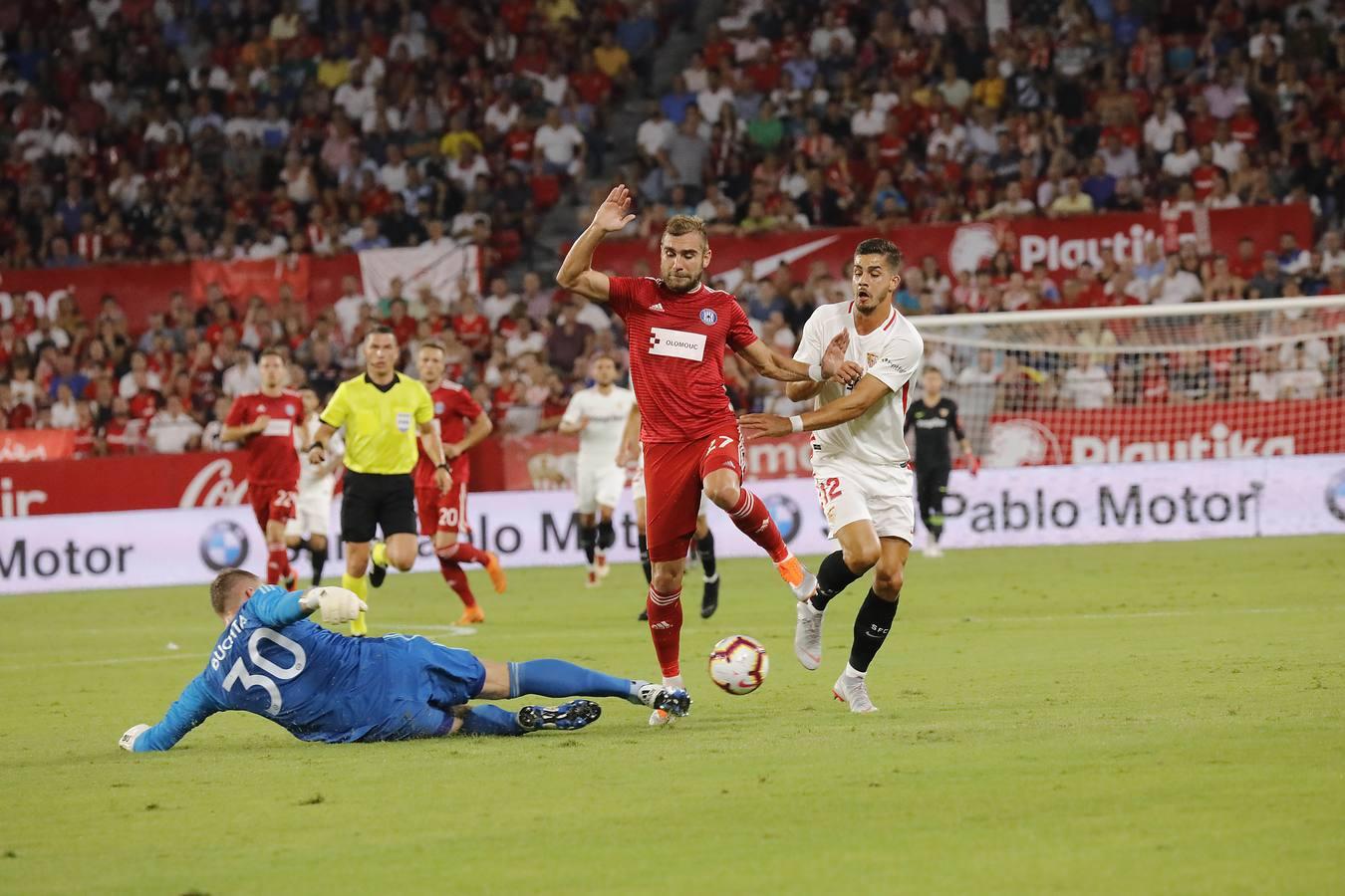 La victoria del Sevilla FC ante el Sigma Olomouc, en imágenes