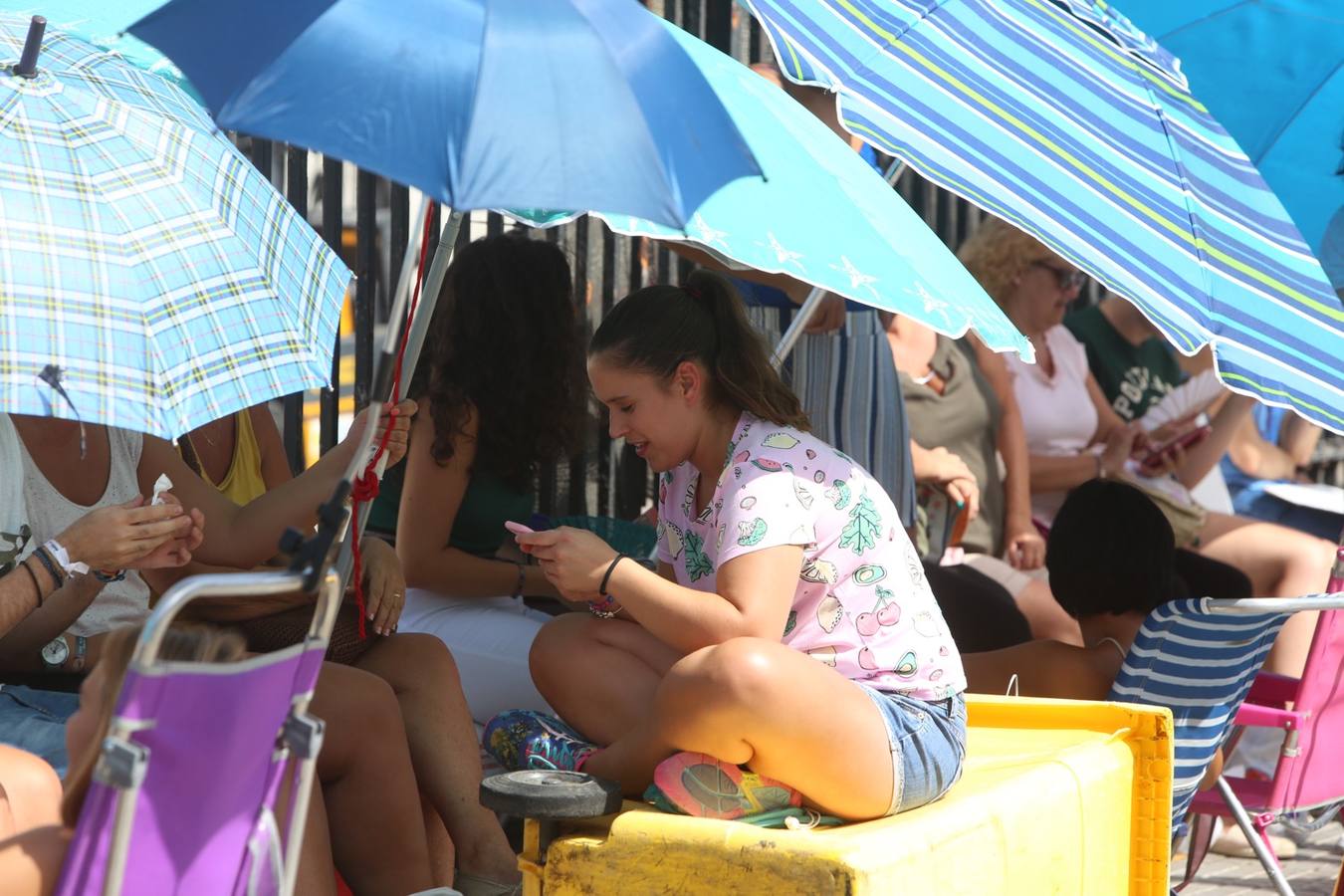 FOTOS: El muelle, un hervidero a la espera del concierto de Ricky Martin