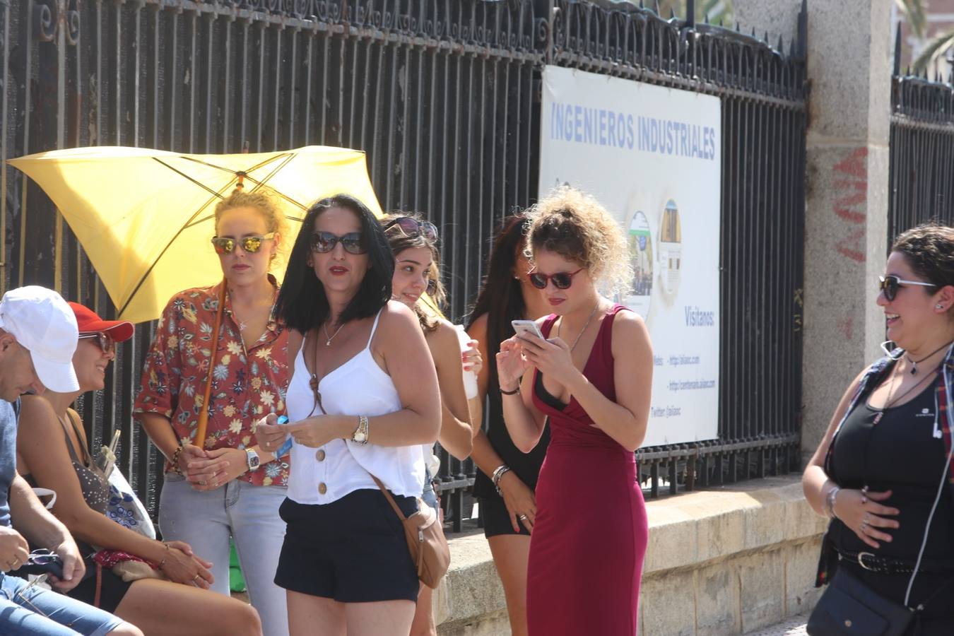 FOTOS: El muelle, un hervidero a la espera del concierto de Ricky Martin