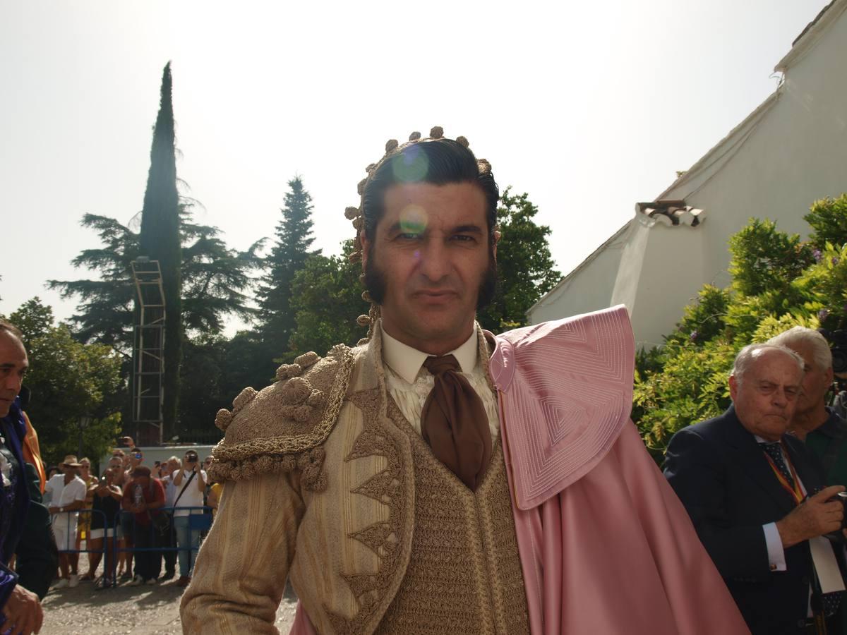 Morante de la Puebla a su llegada a la plaza de la Real Maestranza de Caballería