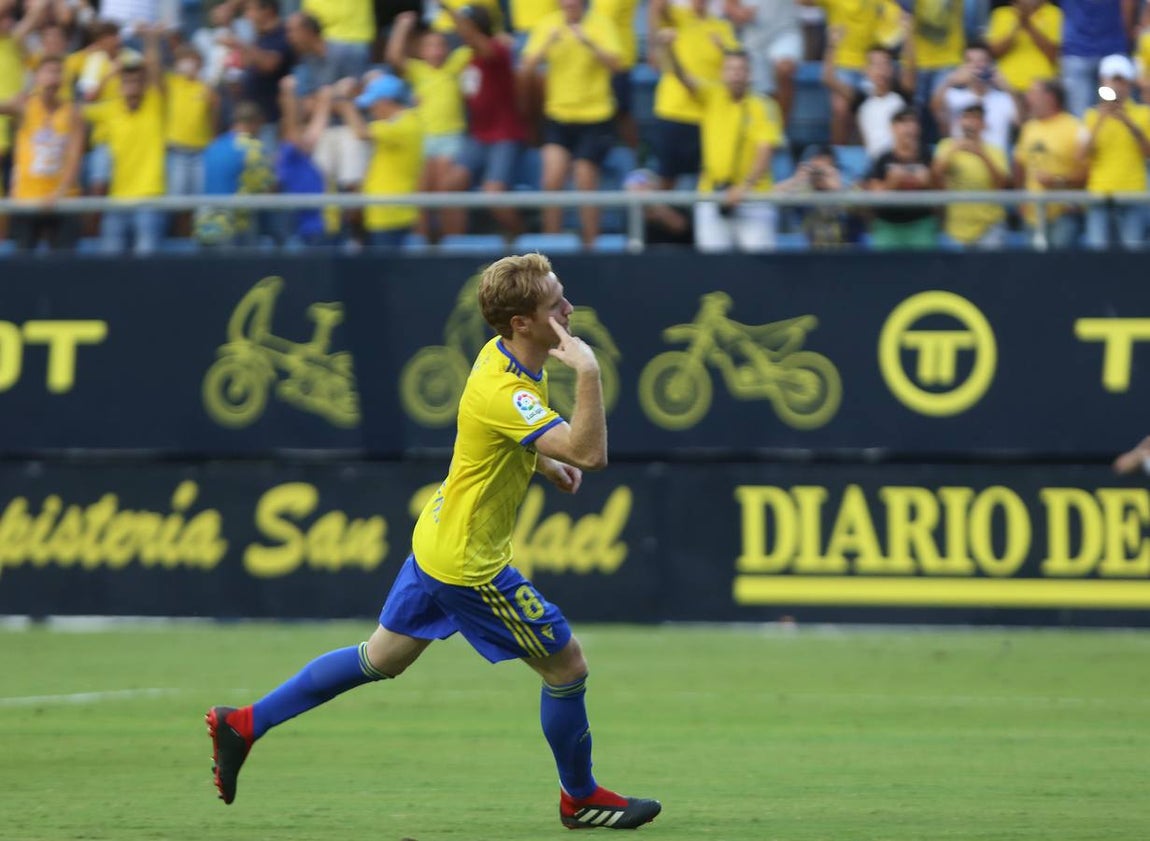 Las mejores imágenes del partido Cádiz CF-Oviedo