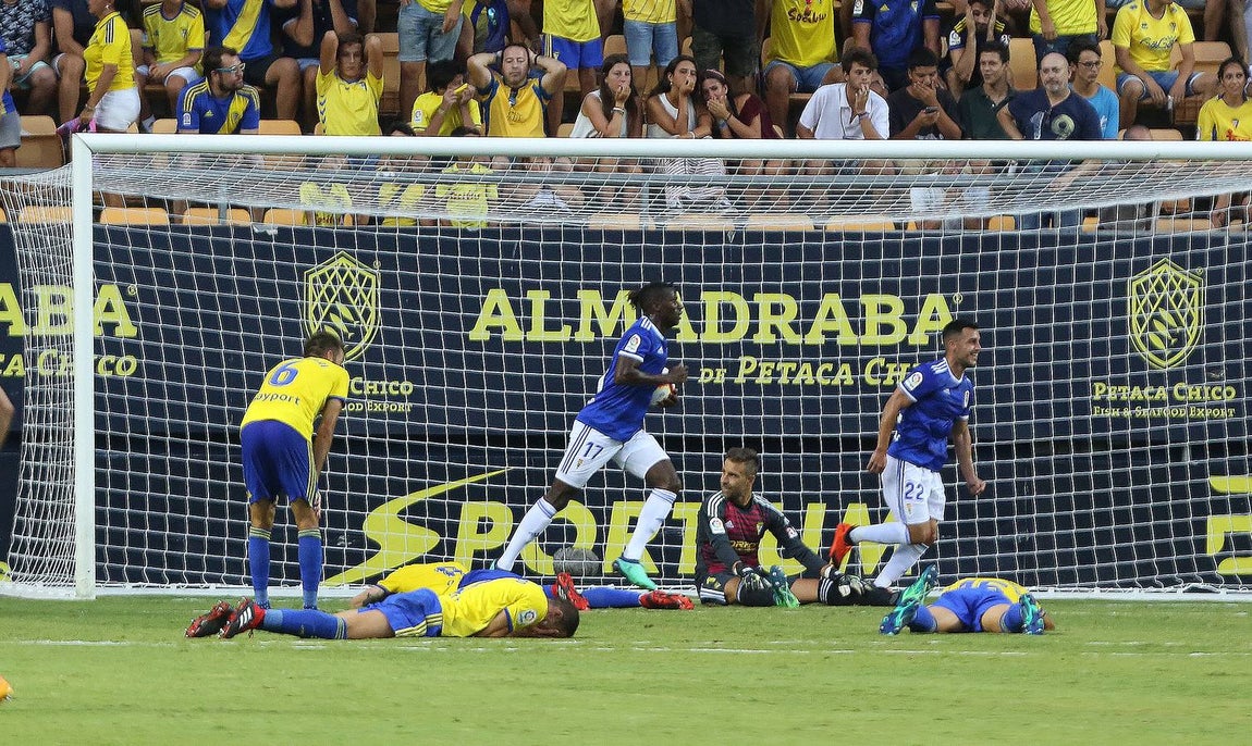 Las mejores imágenes del partido Cádiz CF-Oviedo