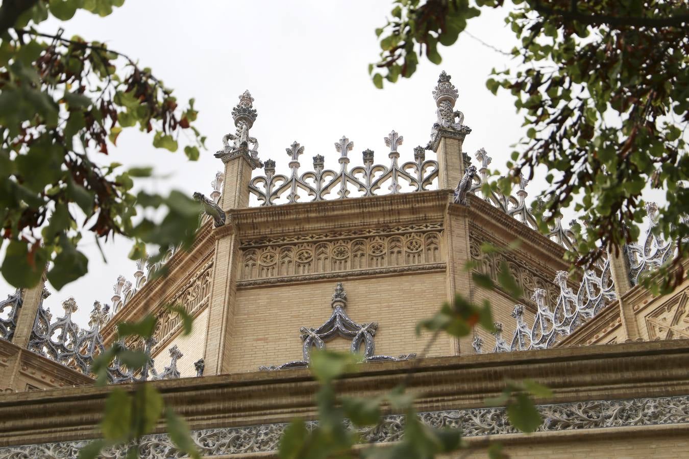 Así han quedado las fachadas y cerámicas del Pabellón Real tras su restauración