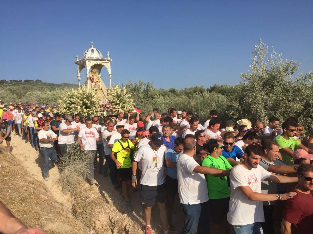 La «Bajá» de la Virgen de la Sierra de Cabra, en imágenes