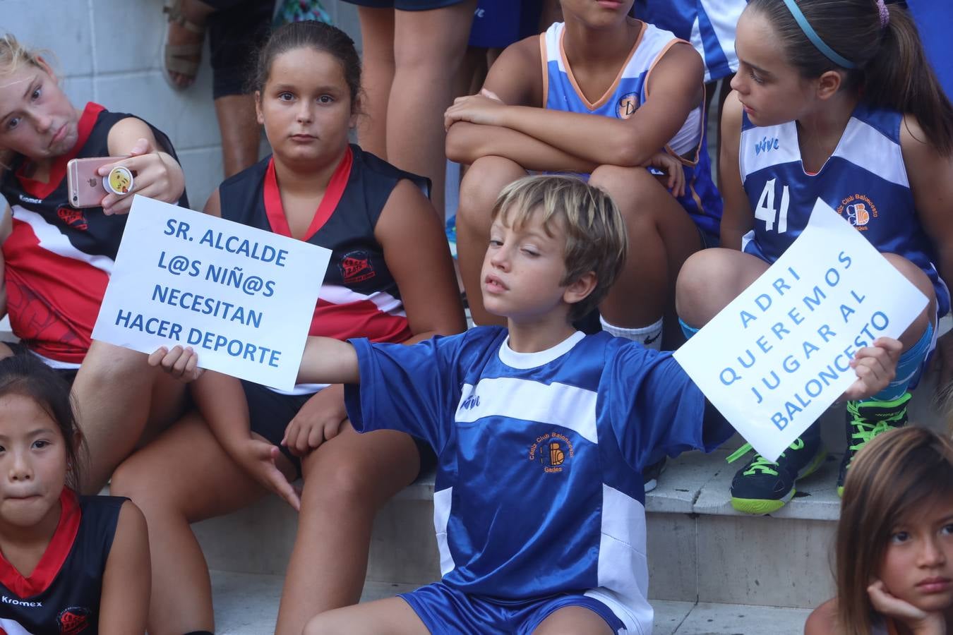 IMÁGENES: Los niños de Cádiz quieren hacer deporte