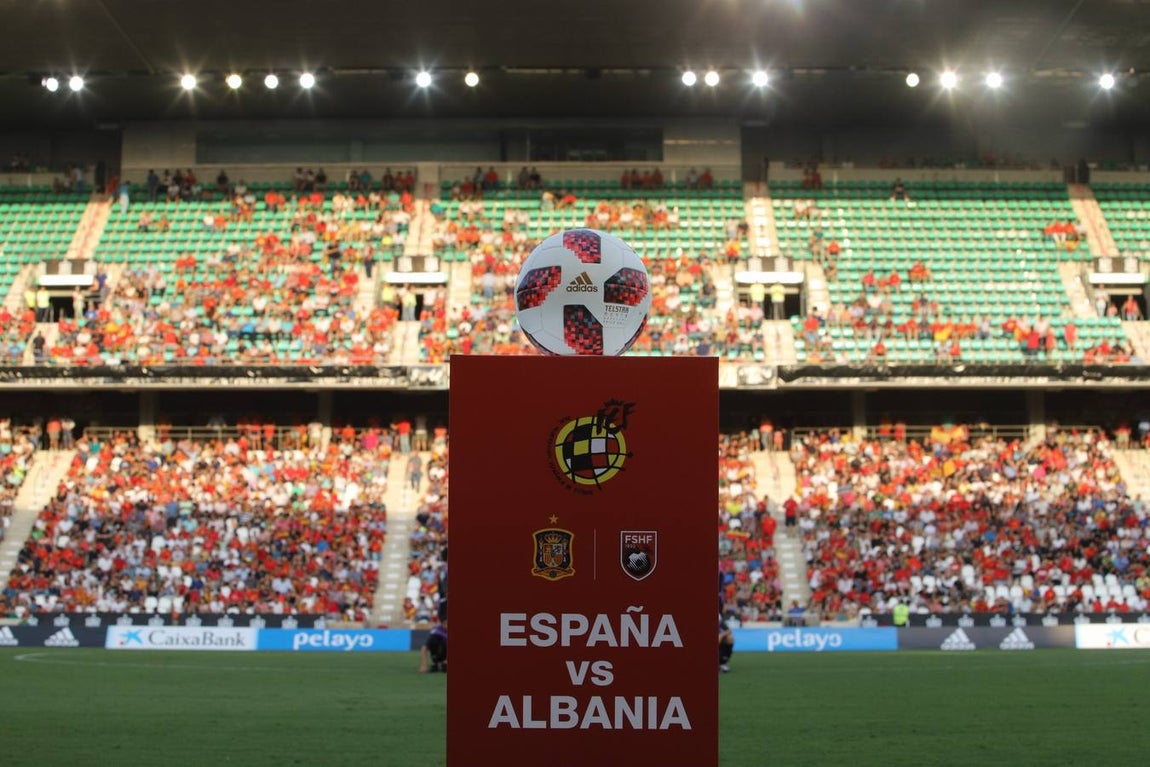 Selección de imágenes del España-Albania