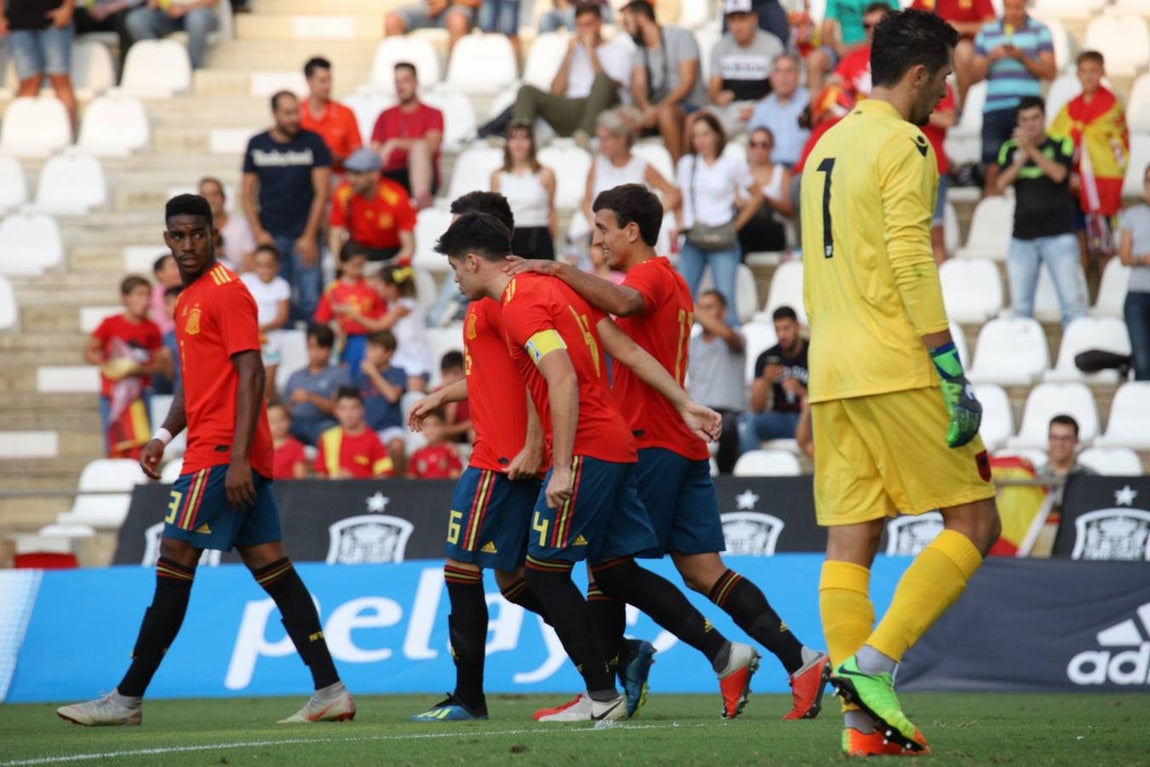 Selección de imágenes del España-Albania