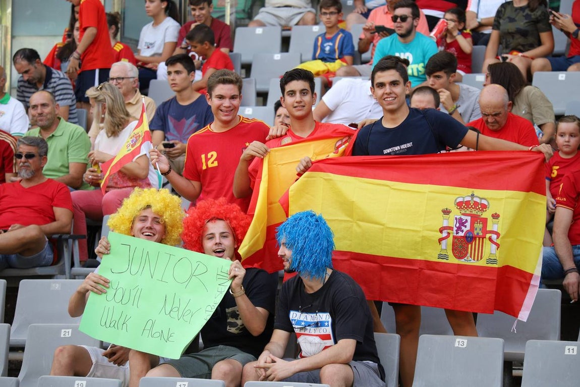 Selección de imágenes del España-Albania