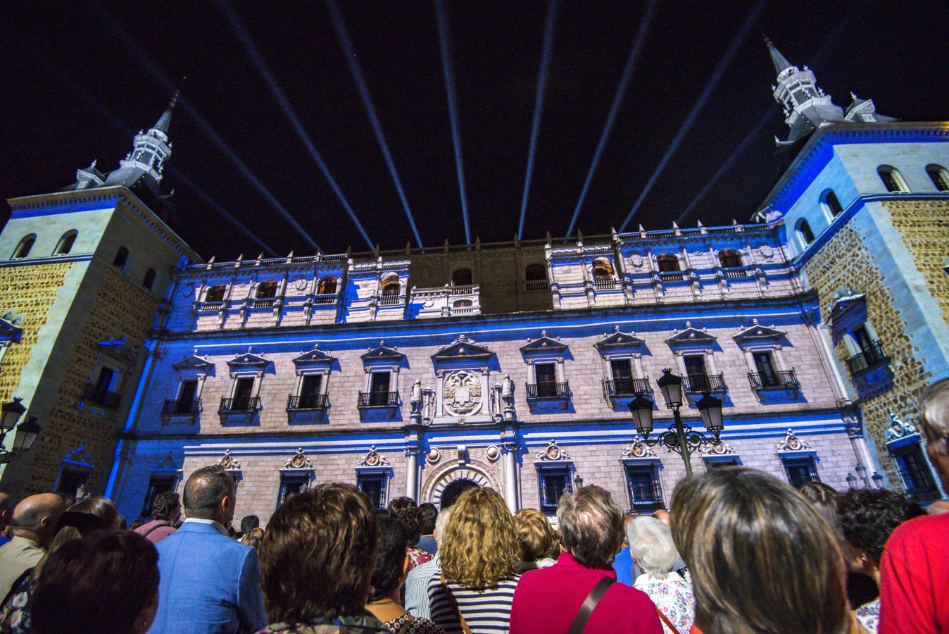 «Luz Toledo» brilla en la noche