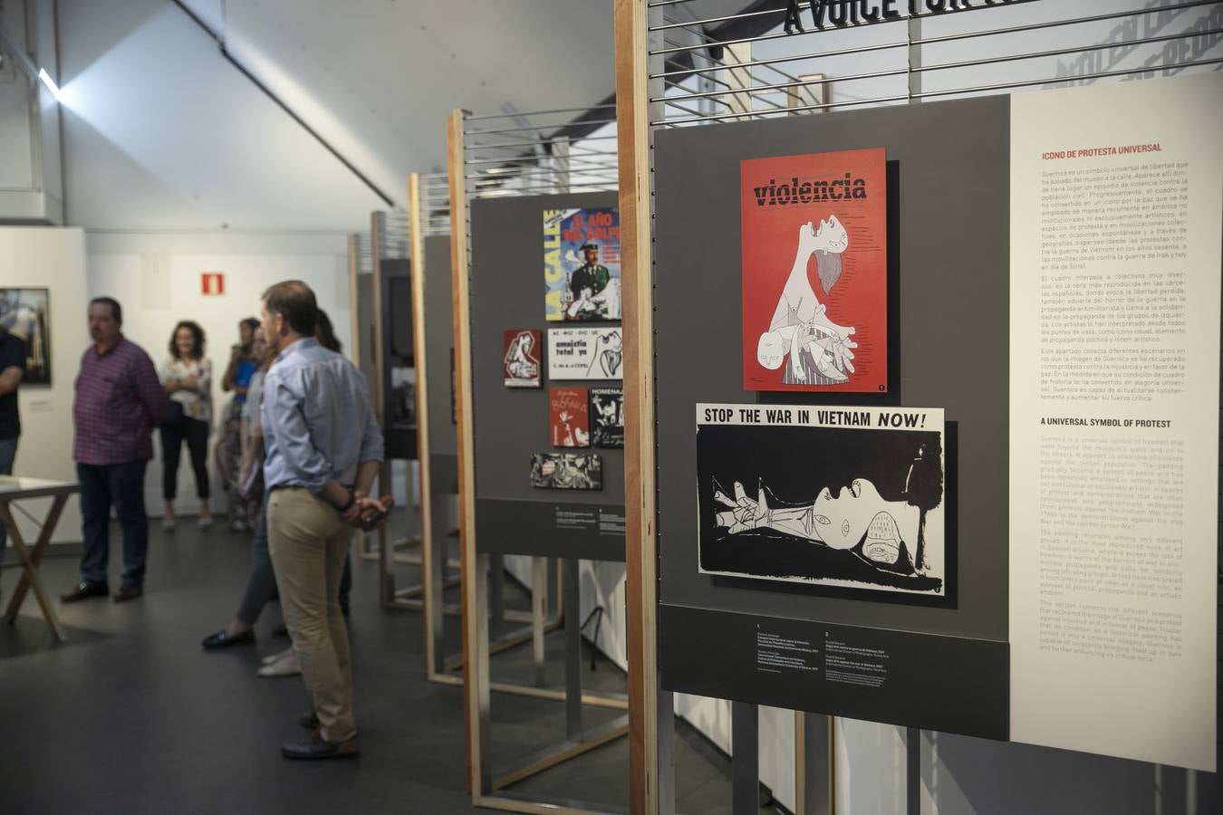 La exposición sobre el Guernica en Córdoba, en imágenes