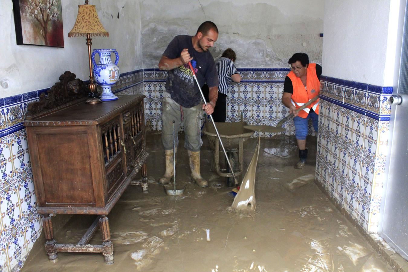 Los estragos de la tromba de agua de Cebolla, en imágenes