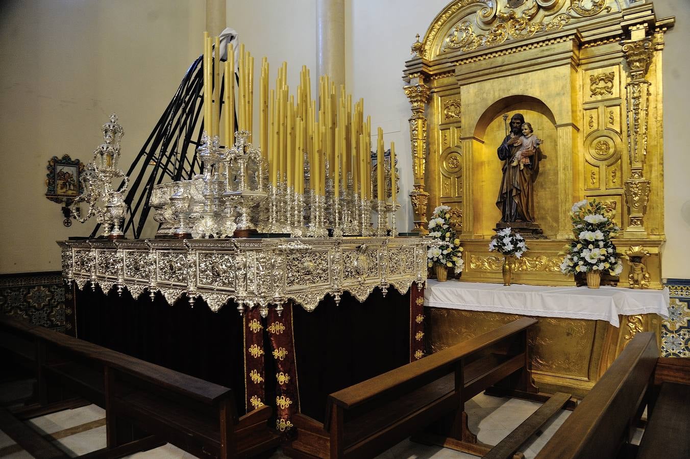 Galería del paso de la Virgen de los Dolores del Cerro