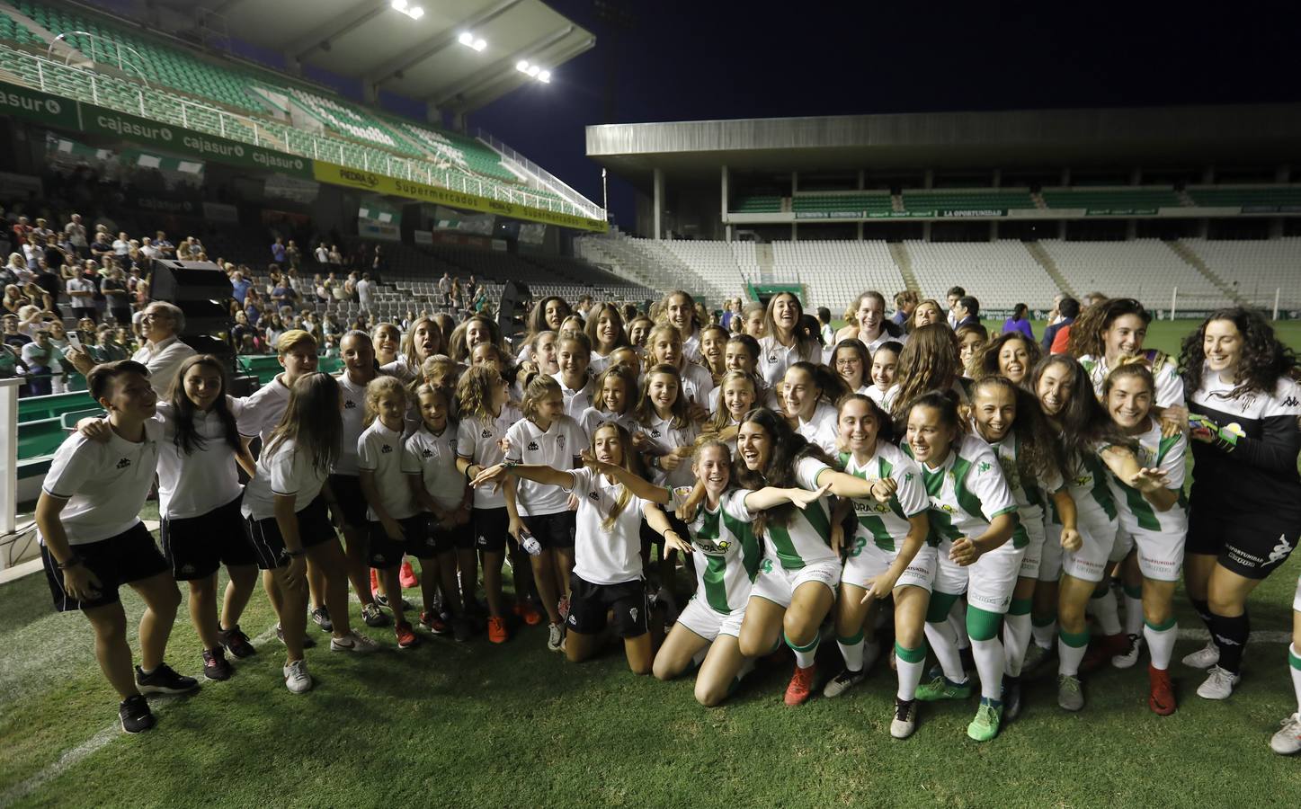 Las mejores imágenes de la presentación del Córdoba CF femenino