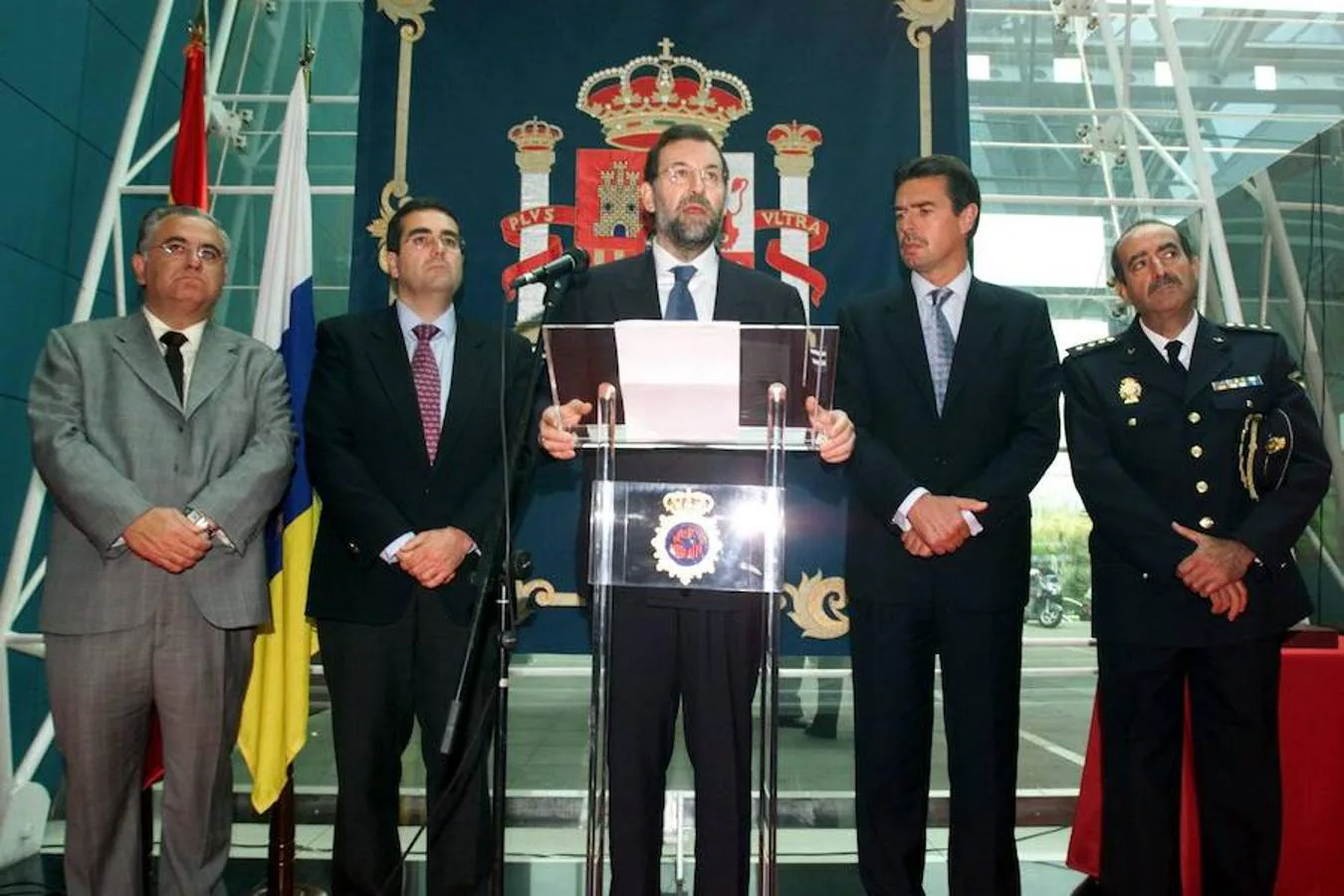 En los gobiernos de Aznar, Rajoy acabó siendo vicepresidente primero y ministro del Interior. 