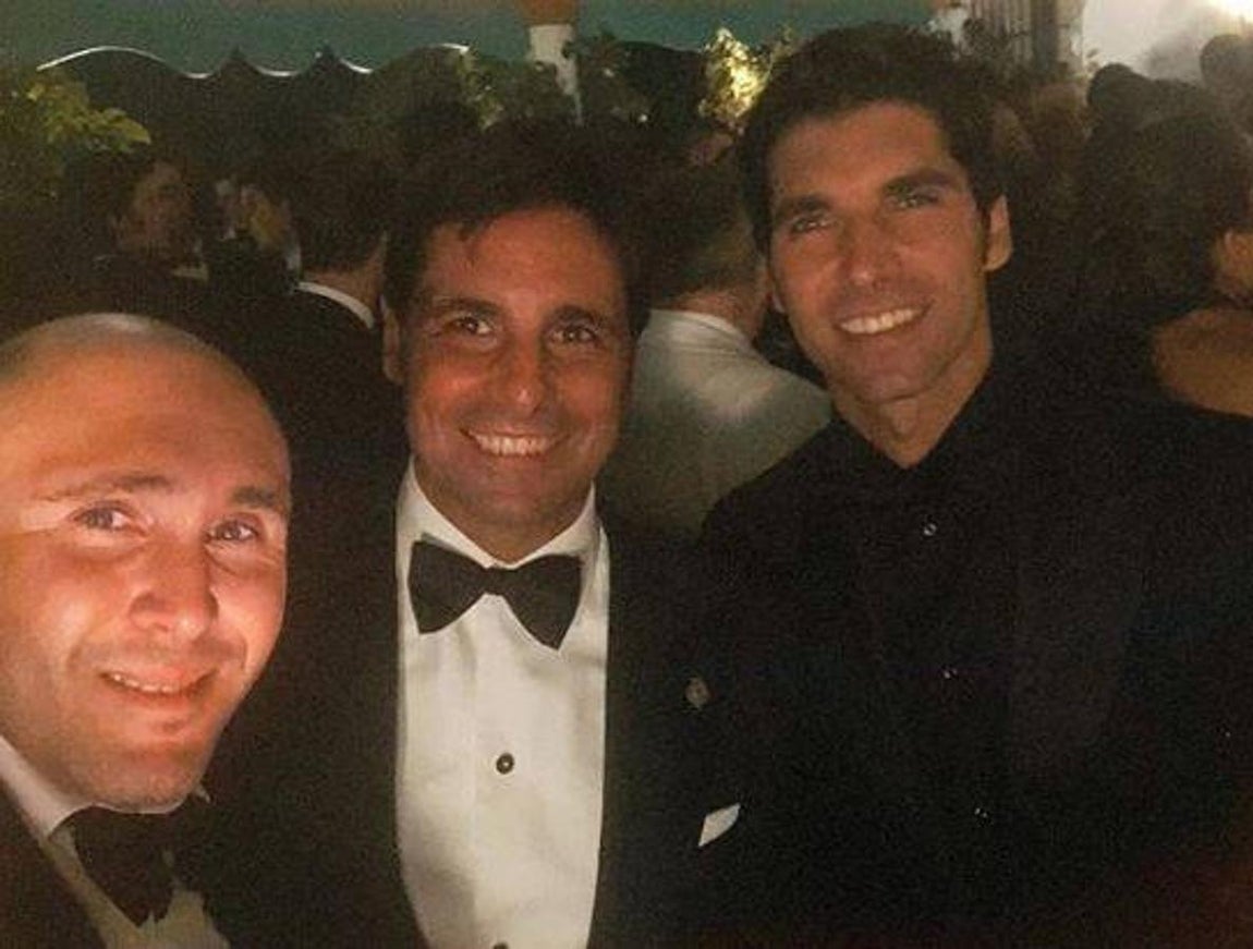 Hermanos Rivera. Los tres hijos del diestro Paquirri, en un momento de la noche