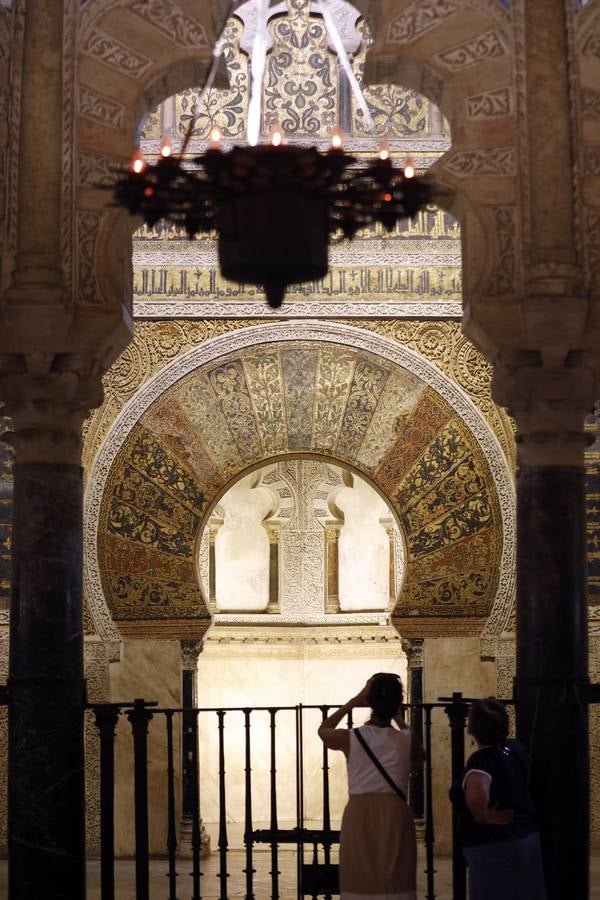 La visita de Rafael Moneo a la Mezquita-Catedral de Córdoba, en imágenes