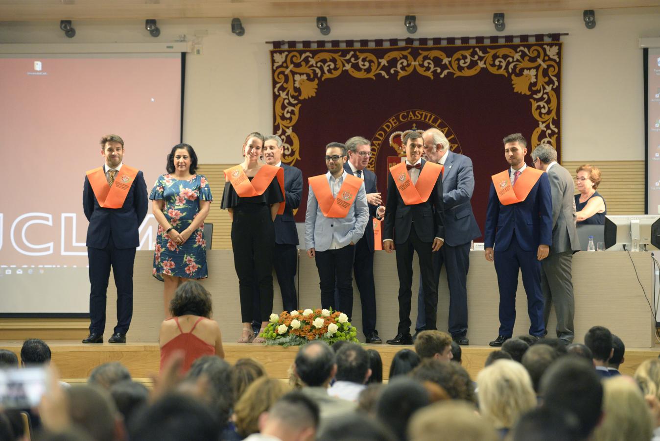 Entrega de becas y distinciones a las tres últimas promociones de Ingeniería Industrial