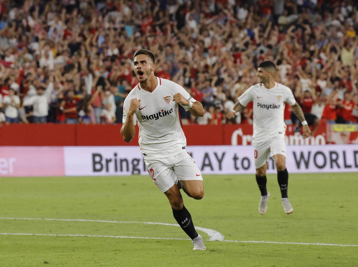 Galería: El Sevilla baila al Madrid