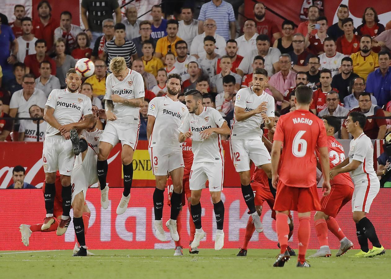 Galería: El Sevilla baila al Madrid