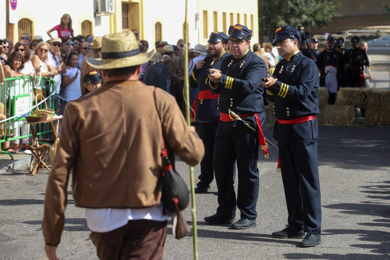 En imágenes, la batalla del Puente de Alcolea 150 años después