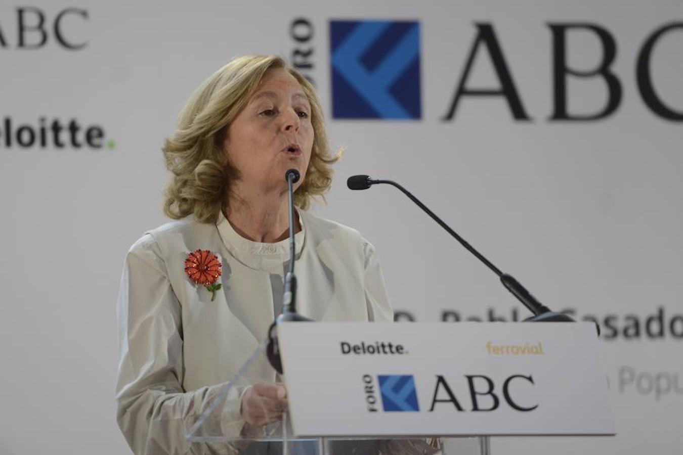 La presidenta-editora de ABC, Catalina Luca de Tena, da un discurso en el Foro ABC-Deloitte,. 