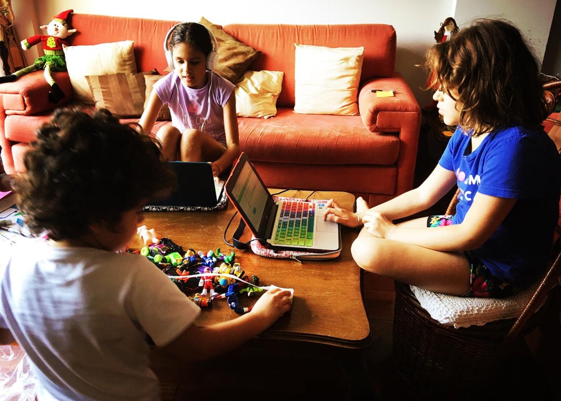 La vida de la familia «Learning Gypsies», en imágenes