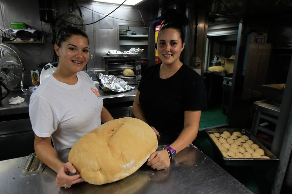 Estela Ortiz y Raquel Gil. 