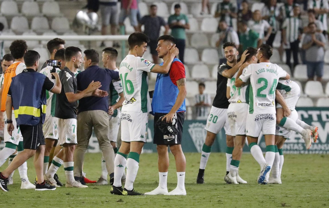 La primera victoria del Córdoba, en imágenes