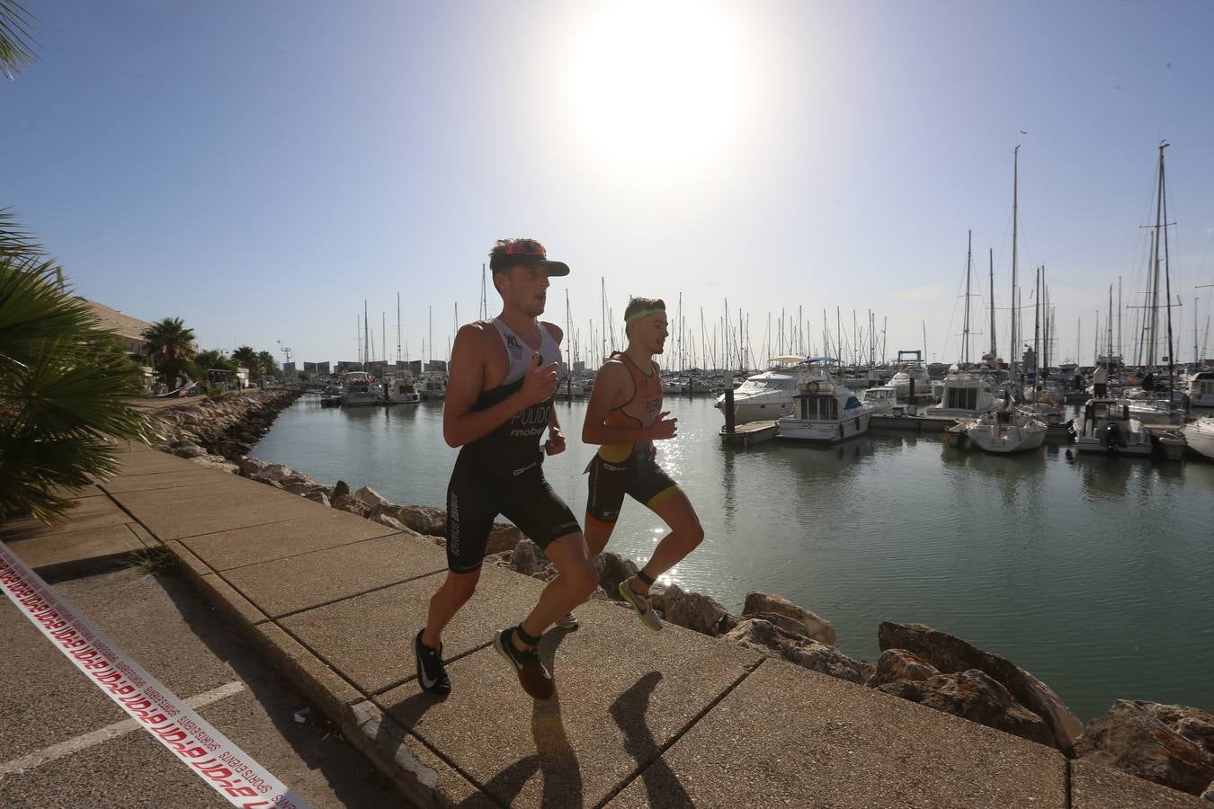 Fotos: Búscate en el II Triatlón BMW Puerto Sherry