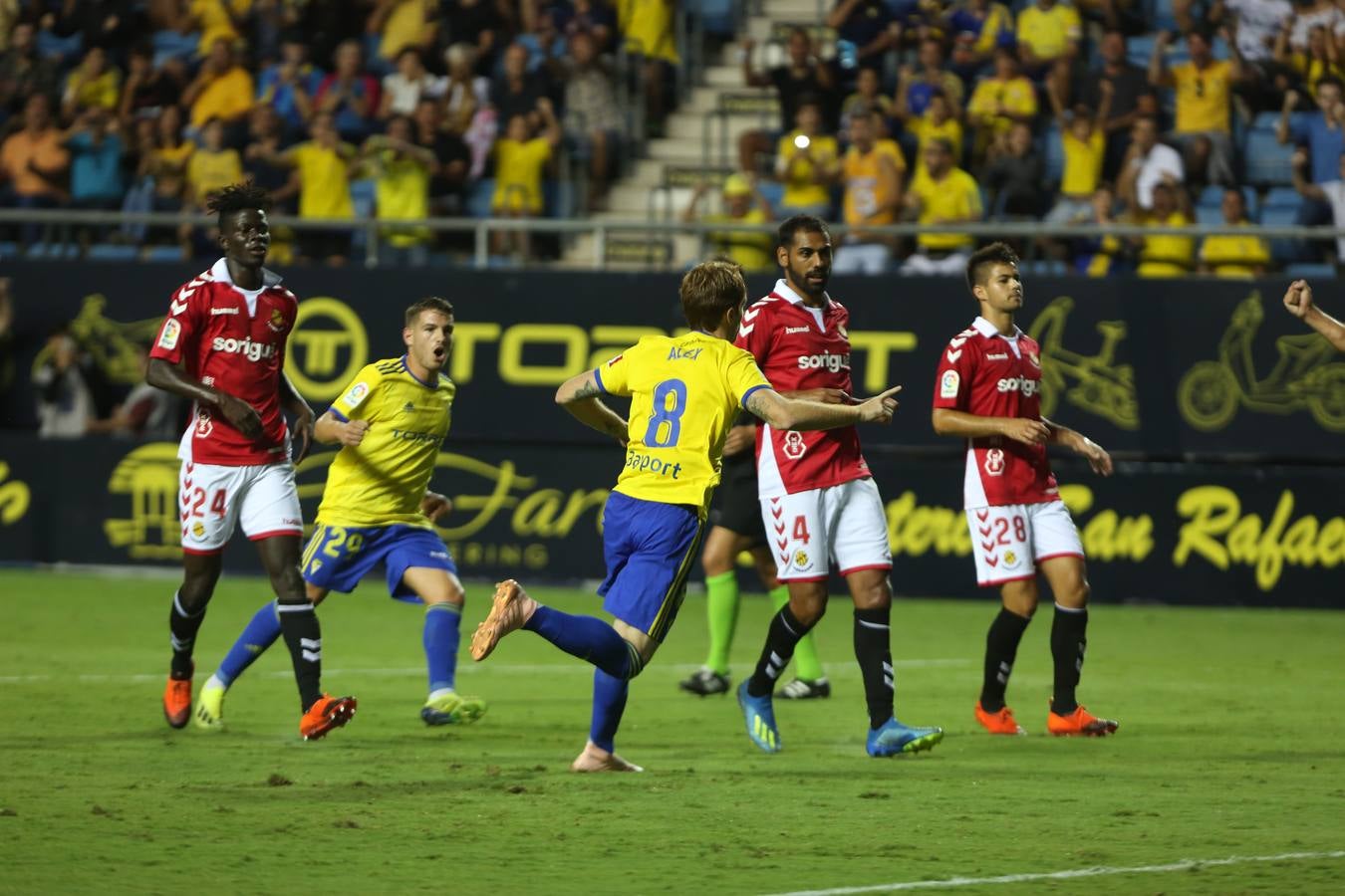 Fotos: Cádiz CF-Nàstic en Carranza (1-1)