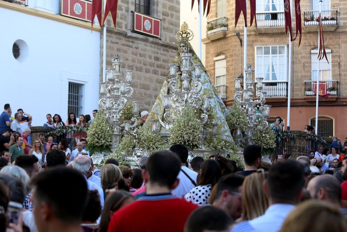 Fotos: Cádiz celebra la Virgen del Rosario