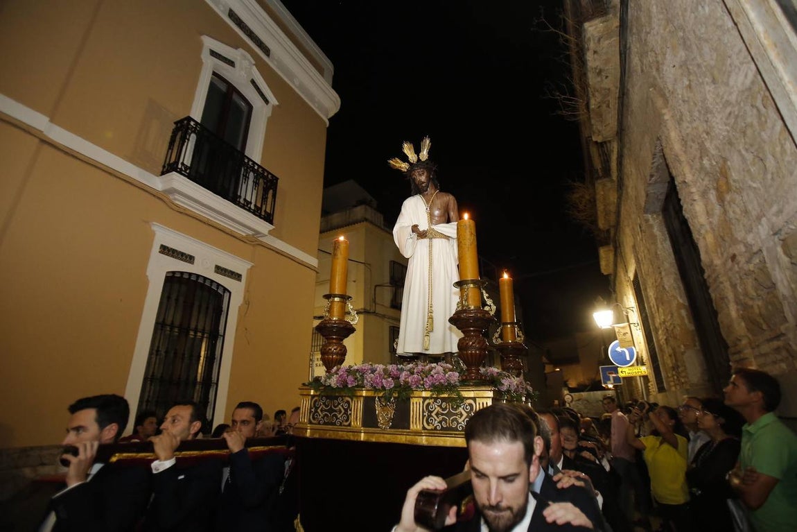 El traslado del Señor de la Humildad y Paciencia, en imágenes