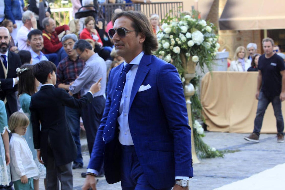 La cantante María Toledo y el torero Esaú Fernández se dan el «sí, quiero»