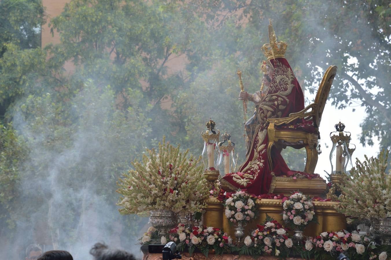 La procesión de la Virgen del Rosario de los Humeros