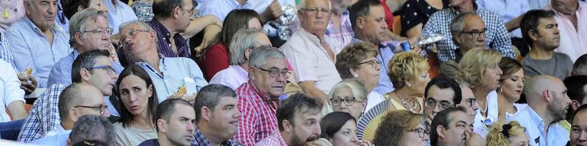 Rostros conocidos en la corrida total de Illescas