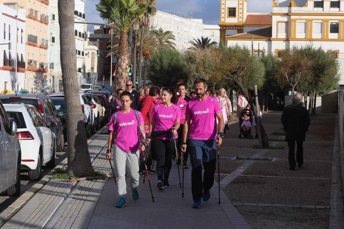 La marcha de Agamama por las calles de Cádiz