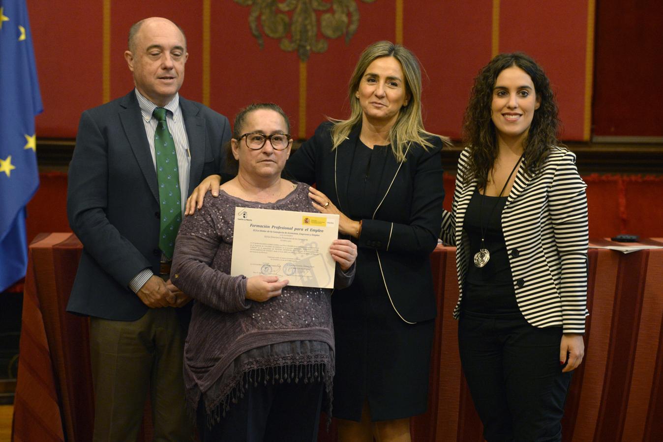 Tolón clausura de los talleres de empleo del Ayuntamiento de Toledo