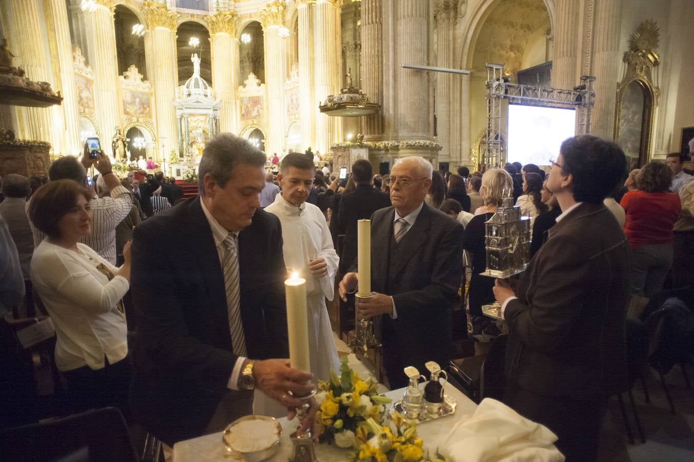 En imagen, la beatificación del Padre Arnaiz en Málaga